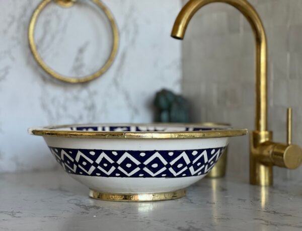 Lavabo marocain fait main en céramique – Design rond bleu artisanal ( 41 cm x H 15 cm, 6,3 kg) – Image 5